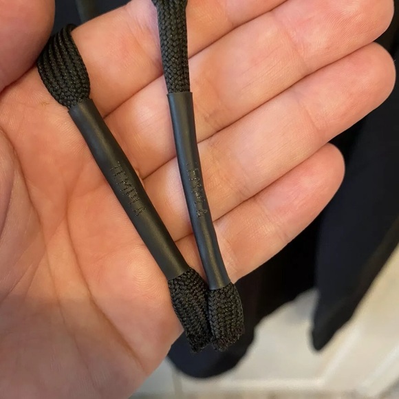 Templa Hoodie - Picture 5 of 6